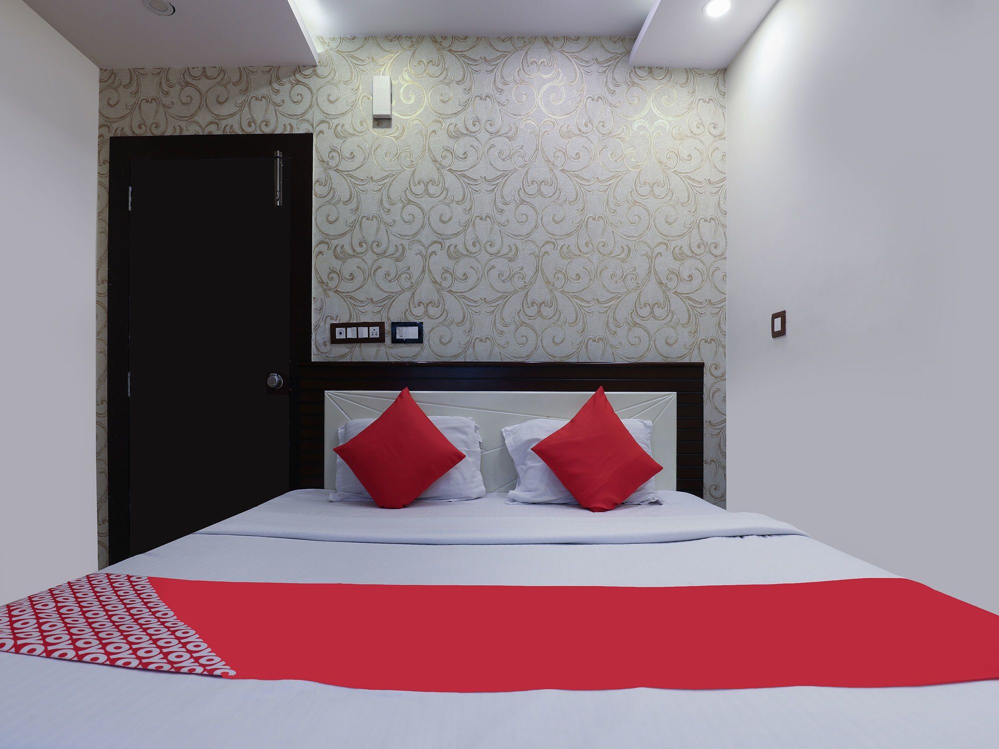 Oyo 16539 Grand Sandarshini Inn Hyderabad Exterior photo